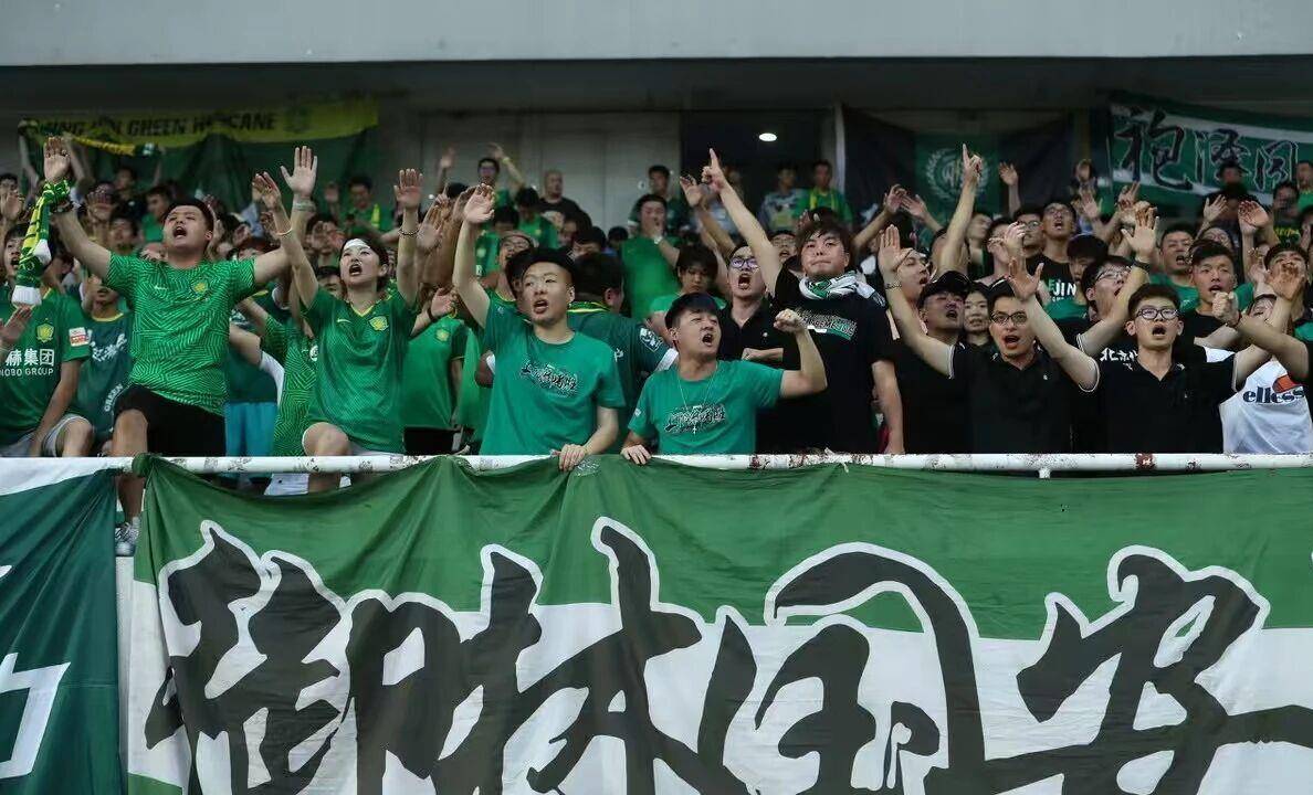 爱游戏-葡萄牙体育围绕中超外线爆发新疆广汇迎德甲关键赛，上海申花迎国王杯关键赛看傻球迷