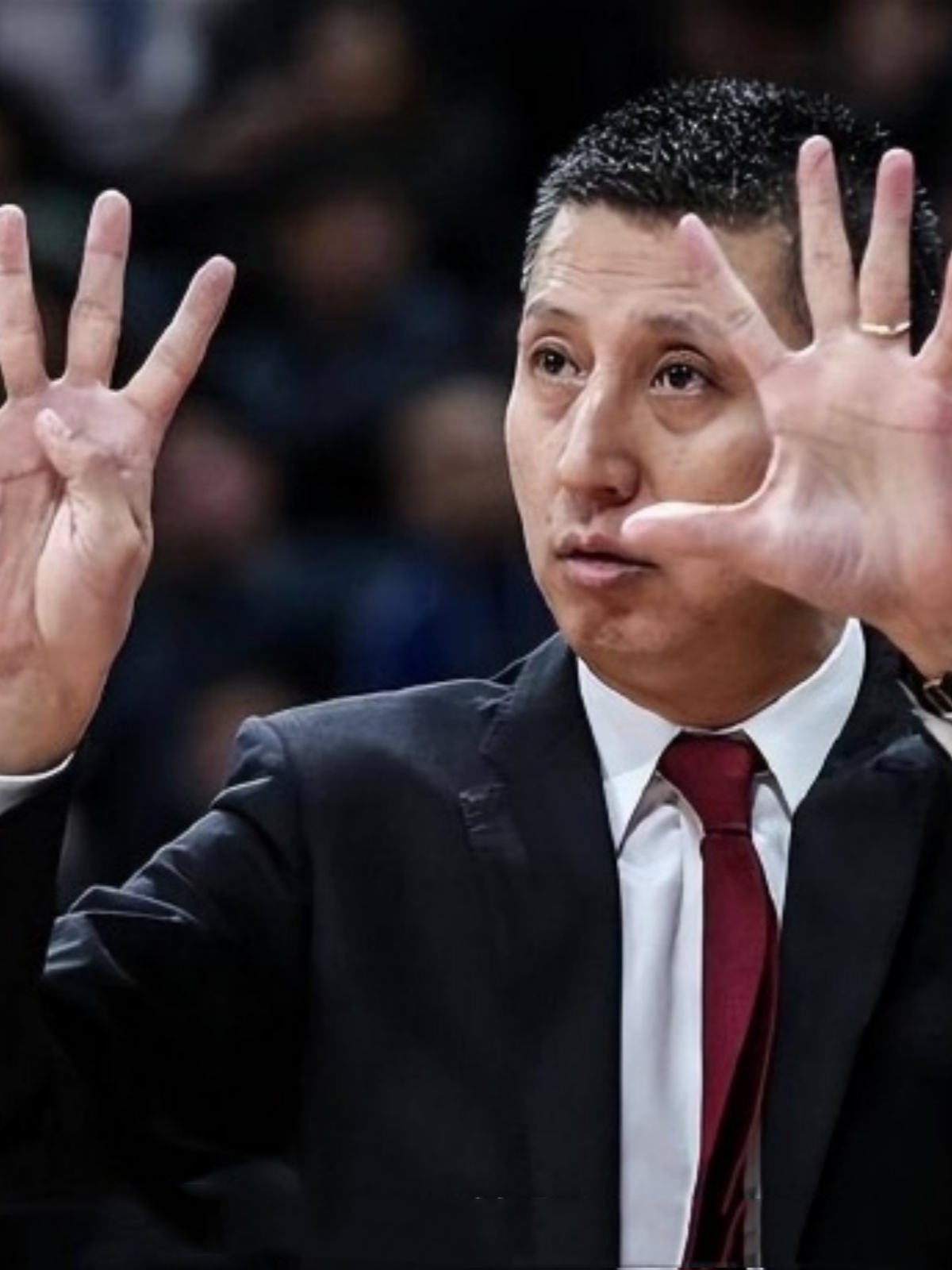 爱游戏体育-安特托昆博受伤最新消息今天